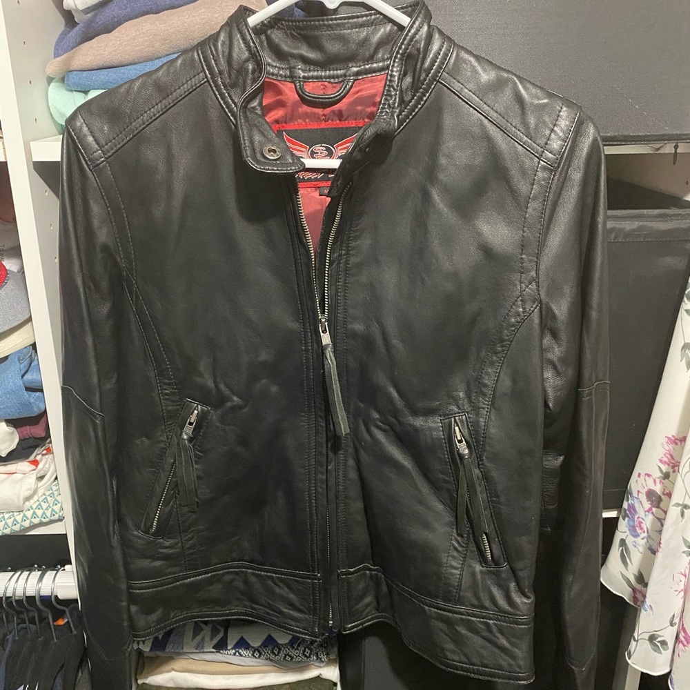 Leather jacket - Picture 8 of 8